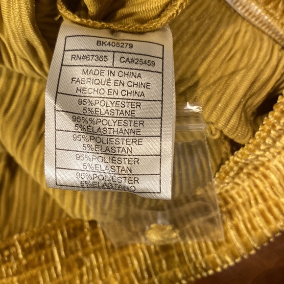 BB Dakota Top size small flutter sleeves - Picture 8 of 8